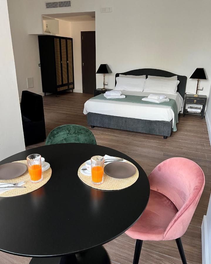 Alea Rooms Lecce Exterior photo